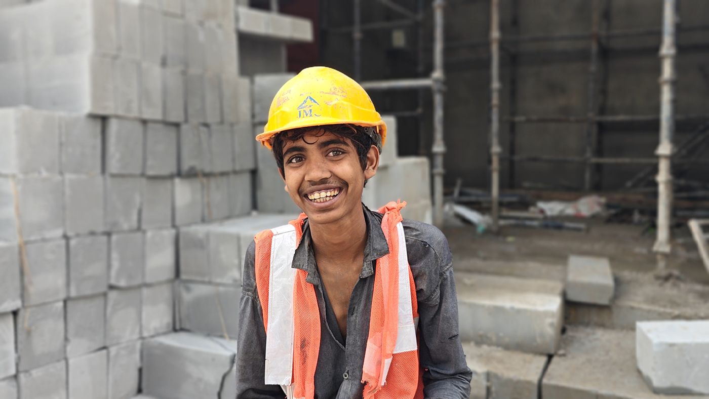 Babu Islam (doesn't wish to reveal his real name) from Dhuliyan in Murshidabad fled Odisha when the attacks on Bengali Muslim migrant workers began around September, 2024. He says: 'I am better now. I came back and took this work in Kolkata. I miss my home'. Photo: Smota Khator/PARI